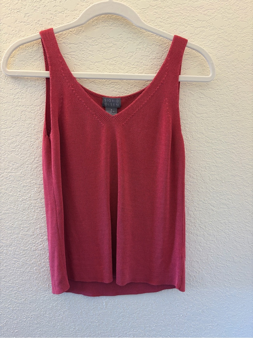 Sigrid Olsen Women's Pink V-Neck Knit Tank Size Small